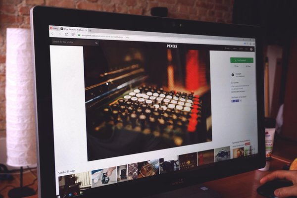 Top 10 générateurs de contenus pour booster vos réseaux sociaux